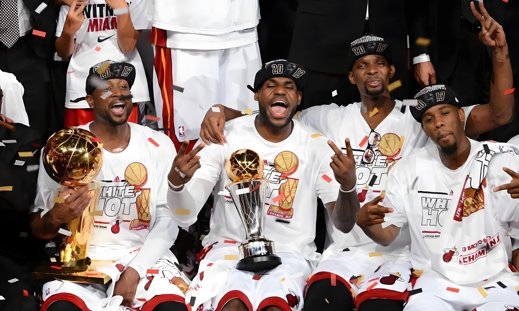 篮球明星受伤退出全明星赛坐阵观战