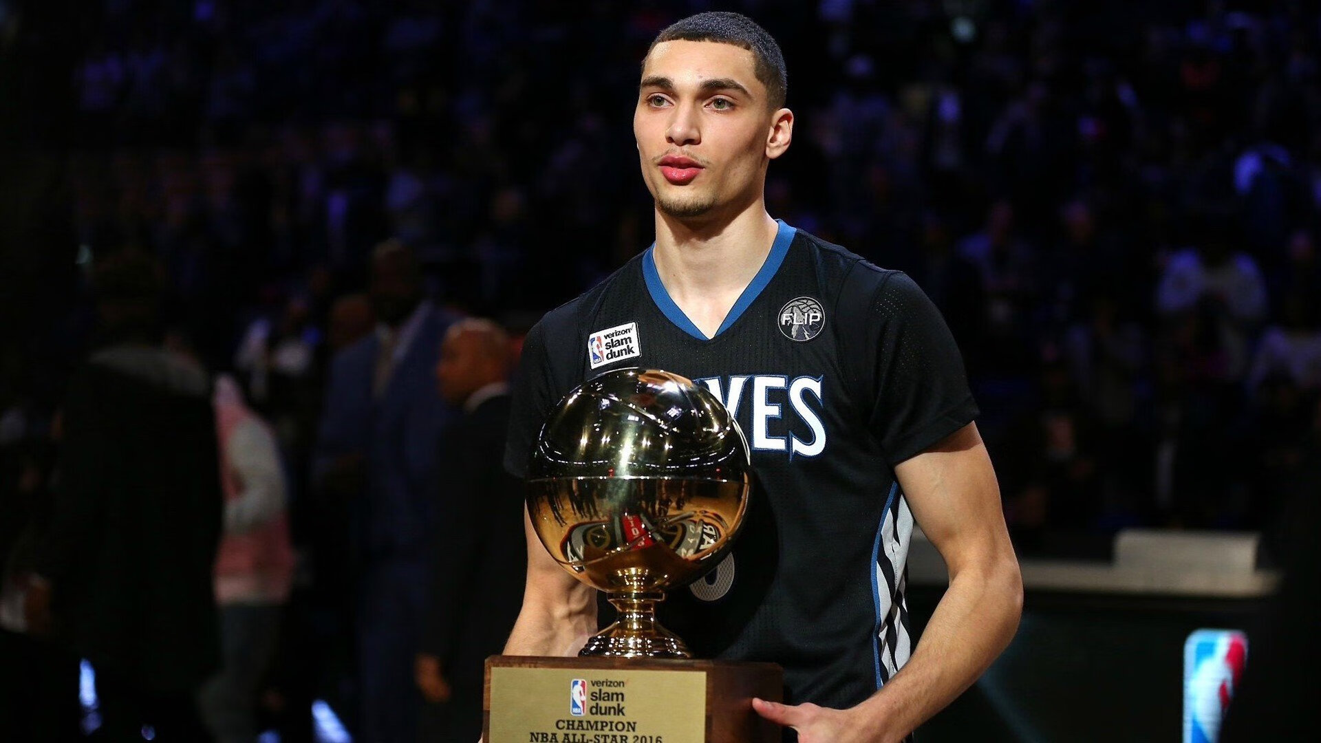 开云体育在线-灰熊轻取新疆队，张镇麟点燃赛场，一场跨越文化的篮球盛宴